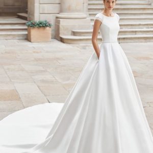 LUC435 Short Sleeve Princess Wedding Dress