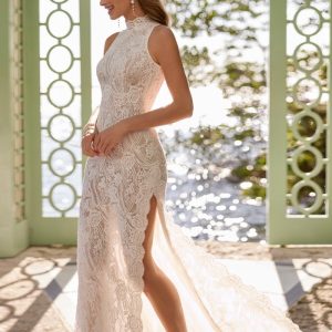 LUC440 Embroidered Keyhole Back Wedding Dress